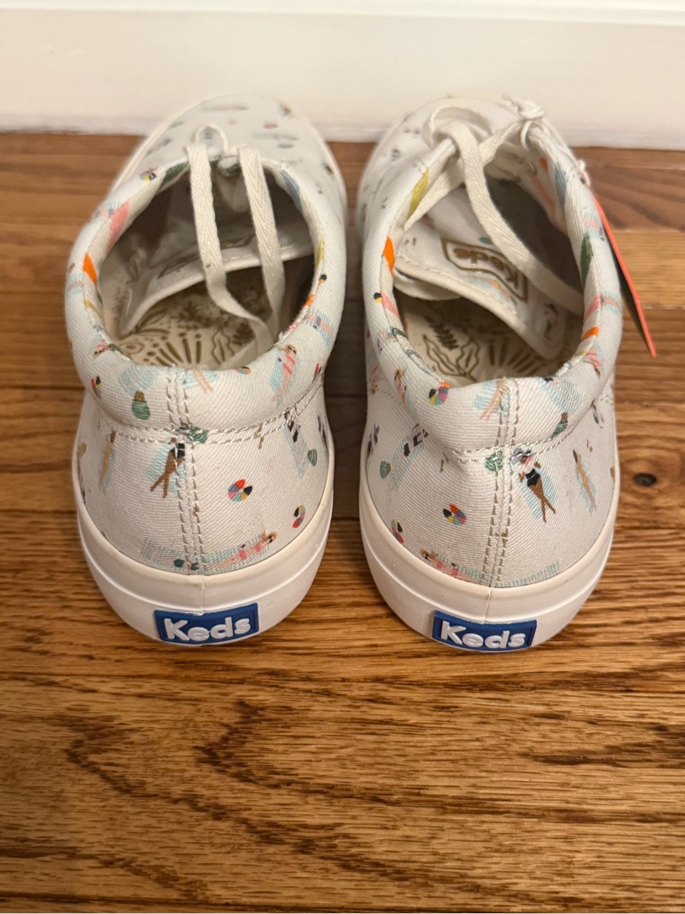 Rifle Paper Co X Keds Sun Girls White Canvas Lace-Up Sneakers with Beach Print - Picture 4 of 9